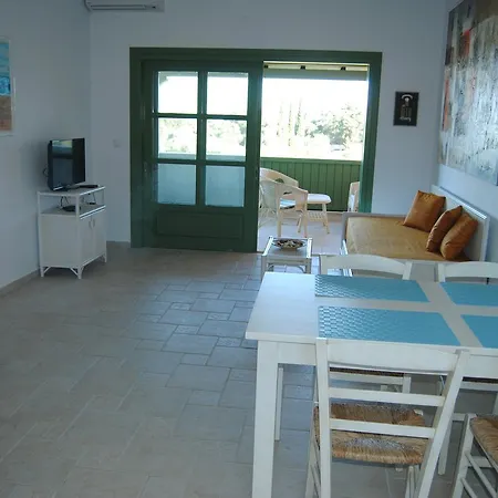 Case de vacanță Tati Kastos