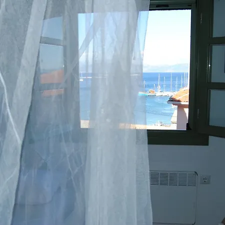 Case de vacanță Tati Kastos